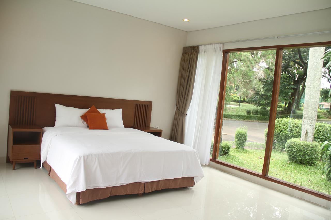 Country Woods Jakarta Aparthotel Cilandak  ภายนอก รูปภาพ
