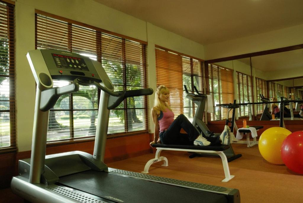 Country Woods Jakarta Aparthotel Cilandak  ภายนอก รูปภาพ